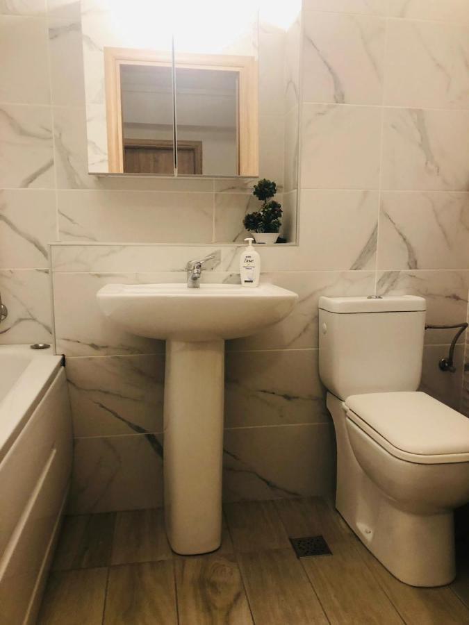 Alex Mnl Lux Apartment 2 Free Parking Бухарест Экстерьер фото